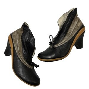 J Shoes Lulu Booties Black Leather Shooties Lazer Cutout Suede Size 10 Steampunk